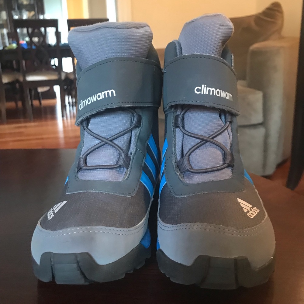 Boys Adidas Winter Boots - like new. Size 12 1/2